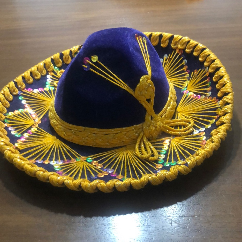 PIGALLE Sombrero made in mexico.